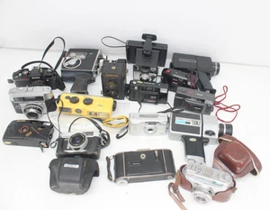 F x15 Vintage Film Cameras Inc Bolex Paillard, Minolta Weathermatic, Miranda etc - Picture 1 of 14