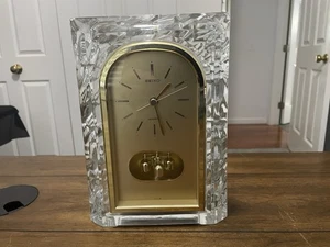 Vintage Working Seiko Quartz Lead Crystal Mantle Clock W/ Pendulum Made in Japan - Picture 1 of 6