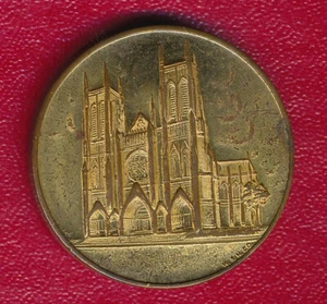 CATHEDRAL CHURCH OF ST. JOHN - NEW YORK **NICE MEDALLION** - Picture 1 of 2