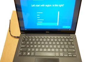 Dell XPS 13 9350 Touchscreen Laptop i5-6200U 8GB RAM 256GB SSD Win10 - Picture 1 of 14