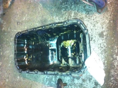 Cacerola de aceite Kia Sportage 95-02 DOHC 2,0 litros 4 cilindros Foto 1 de 4