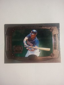 1999 Upper Deck Immaculate Perception Tony Gwynn #I10 HOF