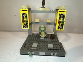 2002 Lego Set 4733 - The Dueling Club Harry Potter  - Incomplete