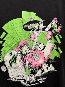 Vintage Shirt 1980s Skeleton Skull Skateboard Surf Freaks Men’s Medium NEON Rad - Picture 1 of 8