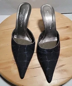 Donald Pliner COUTURE Irredescent Plum Blue Leather Mule Shoe 9.5 M Kitten Heels - Picture 1 of 10