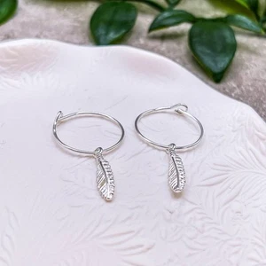Sterling silver 15mm hoop earrings with FEATHER dangle charm boho chic festival - Picture 1 of 6