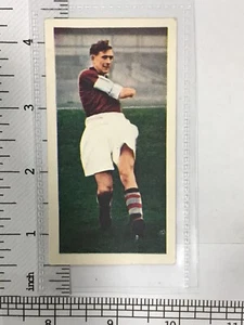 1958 59 Chix Confectionary Co RD Blanchflower #30 Famous Footballers Aston Villa - Picture 1 of 2