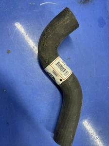 GATES 05-0863 Radiator Hose fits LANDCRUISER 75 SERIES 4L TURBO DIESEL #D18 - Picture 1 of 4