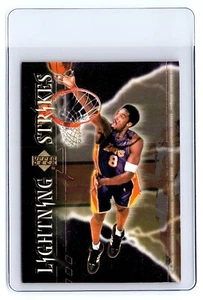 2000-01 Upper Deck Lightning Strikes #LS8 Kobe Bryant Los Angeles Lakers - Bild 1 von 2