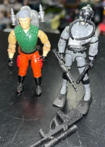 Lote de 2 figuras vintage de GI Joe 1989 Hot Seat no completo naufragio 1994 casi completo - Imagen 1 de 9