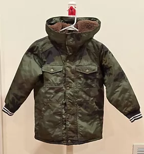 CREWCUTS Boy’s Winter Coat With Hood - Size 8 - Great Condition - Picture 1 of 4