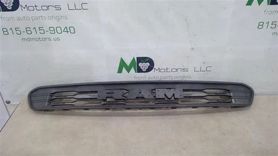 Dodge Ram 1500 2019-2021 parrilla de inserción delantera 6Vu37LXHAA Foto 1 de 4