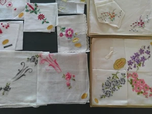 Vintage Konvolut 12 neue Damen Taschentücher Gold Etiketten Swiss 2 orig Schachteln - Bild 1 von 4