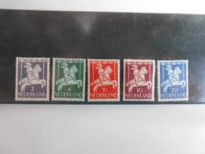 Set of five Netherlands 1946 MNH child welfare stamps - Picture 1 of 1