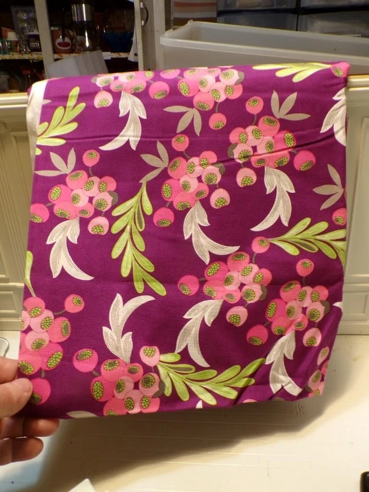 Tela-algodón-hermanos/hermanas grandes bayas moradas/impresión actual por parte- #3171 Foto 1 de 1