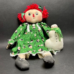 Primitive Raggedy Ann "Pupazzo di neve di Natale con Ornie" fatto a mano 14" 2007 firmato RARO - Foto 1 di 6
