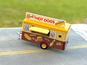 Oxford Bob's Hot Dogs Stand/ Trailer - HO-Scale 1/87 - Die-cast - Picture 1 of 4