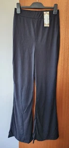 Boohoo VXI1190408 Ladies Black Petite Basic Rib Flares Pants Size 10 New - Picture 1 of 7