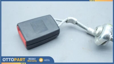 BMW 650i Gran Coupe 2016 asiento trasero derecho hebilla receptor OEM 9172380 Foto 1 de 4