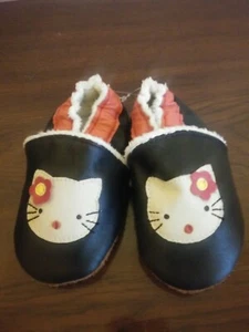 NEW MEPIQ GENUINE LEATHER INFANT MOCCASINS/FIRST WALKERS HELLO KITTY 12/18 MONTH - Picture 1 of 7