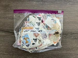 Francobolli GandG in tutto il mondo WW lotto misto sfuso 2,8 once come nuovi e usati fuori carta - Foto 1 di 3