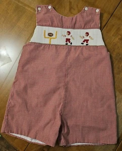 VELANI JUNGEN GRÖSSE 2 GESMOKTER FUSSBALL SHORTALL - Bild 1 von 2