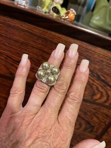 Vintage Faux Pearl Statement Ring Size 4.75-5.0 - Picture 1 of 8