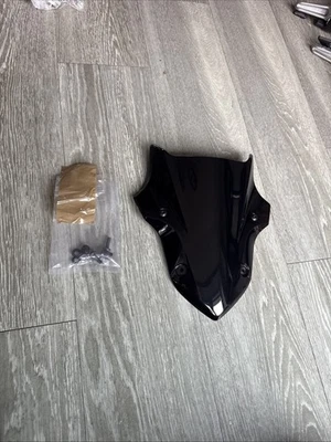 Pantalla y soporte OEM Kawasaki Z900, parabrisas, cubierta, medidor, 2017-19 Foto 1 de 4