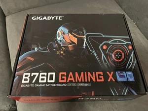GIGABYTE B760 GAMING X DDR4 LGA 1700 ATX Intel Motherboard - Photo 1/2