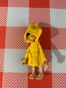 Little Nightmares Six Doll - 5" Posable Art Doll OOAK  - Bild 1 von 3