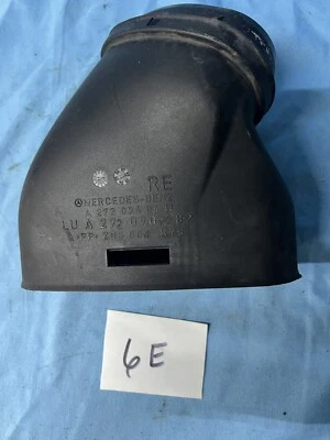 Mercedes Benz C280 2006-07 3,0 L motor de gasolina tubo de admisión de aire lado derecho OEM Foto 1 de 4