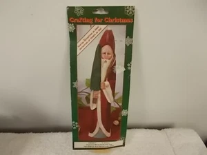 Elaboración para Navidad 8" Madera sin pintar Santa Claus con Figura de Árbol - Imagen 1 de 5