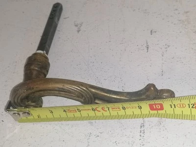 Poignée ancienne de fenêtre ou porte en laiton – style rocaille – 11,5 cm –... - Photo 1/4