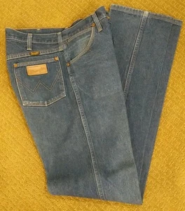 Vintage Wrangler Made in USA Men's Denim Jeans 32 x 36 EUC - Picture 1 of 2