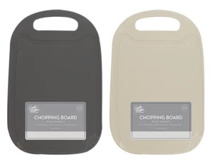 Plastic Chopping Board With Handle Light Weight Easy to handle 31.5 x 21.5 cm - Picture 1 of 5