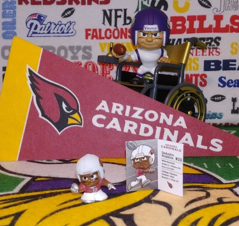 2020 NFL Silver Series 9 Teenymates Arizona Cardinals WR DeAndre Hopkins figure Cover