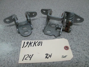 08 09 10 11 12 JEEP LIBERTY RIGHT DOOR HINGE SET (Pass side) (front OR rear) - Bild 1 von 1