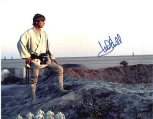 MARK HAMILL STAR WARS AUTOGRAPHED PHOTO REPRINT GREAT LOOKING - Picture 1 of 1