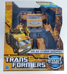 Transformers Reveal The Shield RTS Voyager Solar Storm Grappel Grapple MISB - Picture 1 of 2