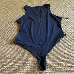 Skims Deep Royal Fits Everybody hochgeschlossener Body, Größe 4X neu mit Etikett - Bild 1 von 3