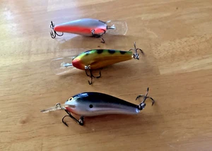 THREE (3Vintage FINLAND Rapala FAT RAPS FR-7 One each: Crawdad,Silver & Perch - Picture 1 of 3