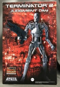 Aoshima 1/6 TERMINATOR 2 T-800 ENDOSKELETT Druckguss Actionfigur mit Plasmagewehr❤ - Bild 1 von 4