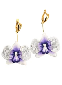 Pendientes largos de orquideas lilas hechos a mano con Arcilla polimerica - Imagen 1 de 4