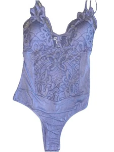 Body de malla de encaje lavanda Rue21 para mujer talla pequeña nuevo con etiquetas sexy de una pieza - Imagen 1 de 6
