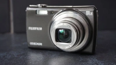 Fujifilm FinePix F200 EXR 12.0MP Digital Camera - Black - Image 1 of 4