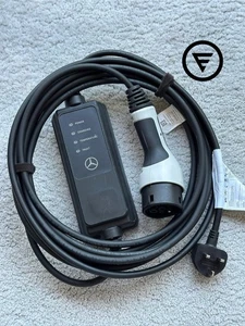Genuine 8m Mercedes EV PHEV Type 2 Charging Cable WARRANTY CLA250e C350e E300e - Picture 1 of 4