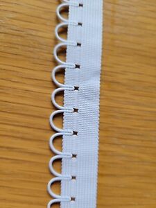Schlingenband 1 Meter mit elastischen Ösen für Knöpfe / Knopflochband 2 cm breit