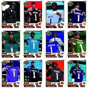 CARTES PANINI INSTANT DRAFT NFL RC 2025 #1 - 40 SINGLES / VOUS CHOISISSEZ PRÉVENTE - Photo 1 sur 43