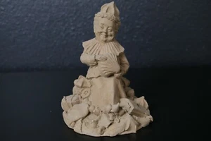 Tom Clark 5.25" women shell UNPAINTED Candy Garden Gnome Resin Statue Sculpture  - Picture 1 of 5
