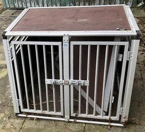 Hundetransport Box fürs Auto Gebraucht !!!!! - Bild 1 von 7
